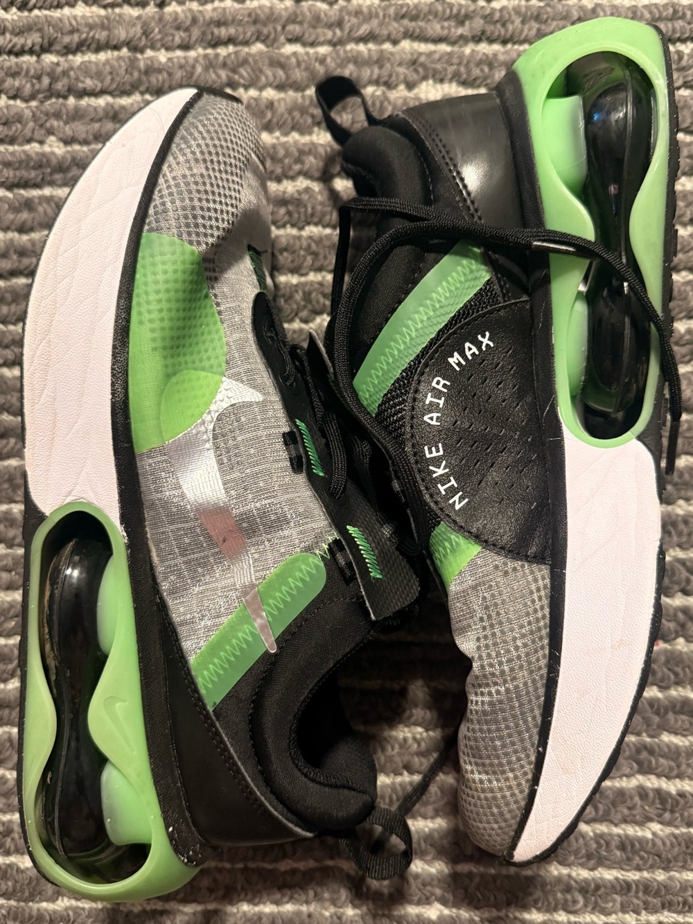 NIKE AIR MAX 2021 (GS) BLACK/CHROME-GREEN STRIKE Kids Size 7Y